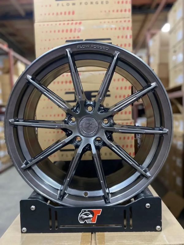 FA834	R20 8,5J	ET30	5x112	66,6	Hyper Black
