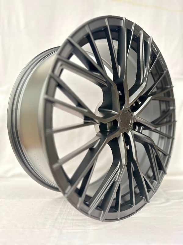FA829	R20 9,5J	ET40	5x112	66.6	SATIN BLACK