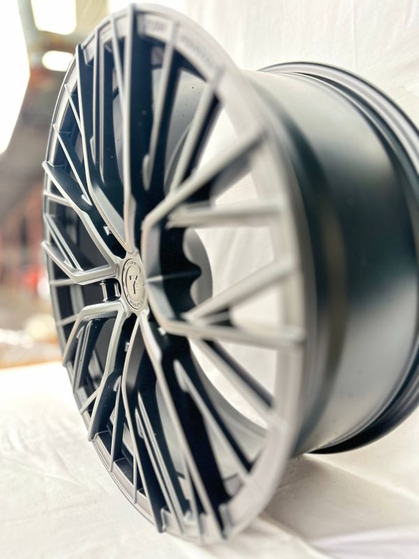 FA829	R20 8,5J	ET30	5x112	66.6	SATIN BLACK