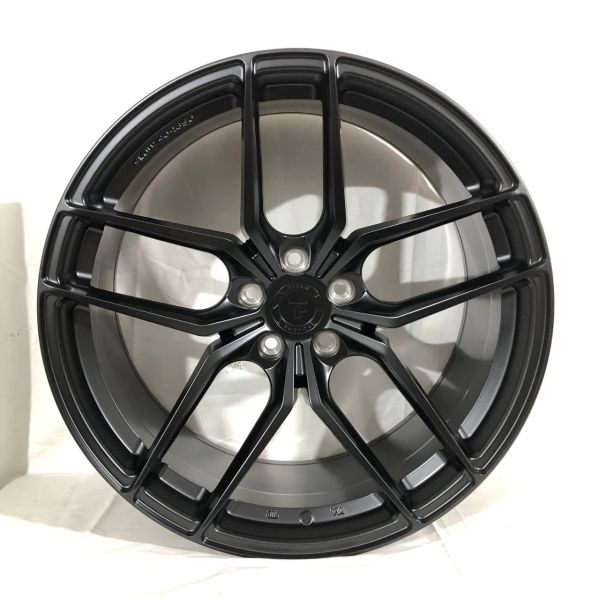 FA751	R20 9,5J	ET35	5x112	66,6 Matte Black
