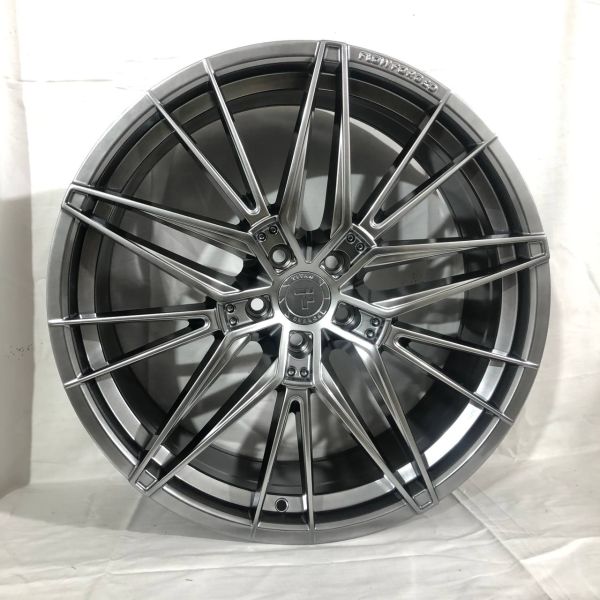 F9830	R19 9,5J	ET35	5x112	66.6	HYPER BLACK