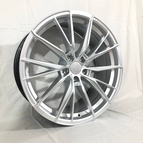 F9830	R19 8,5J	ET35	5x112	66.6	HYPER SILVER