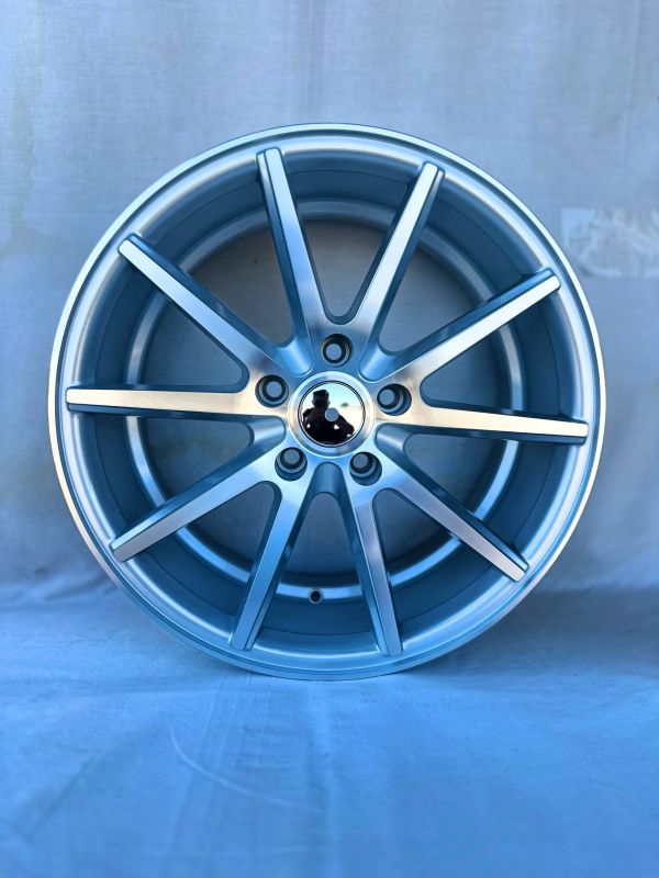 7965F	R17 7,5J	ET35	5x114,3	73,1	Silver Face