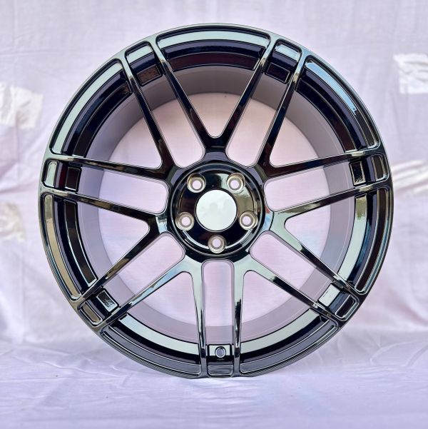 YF7077	R19 9J	5x112	ET14	66,6 	BLACK