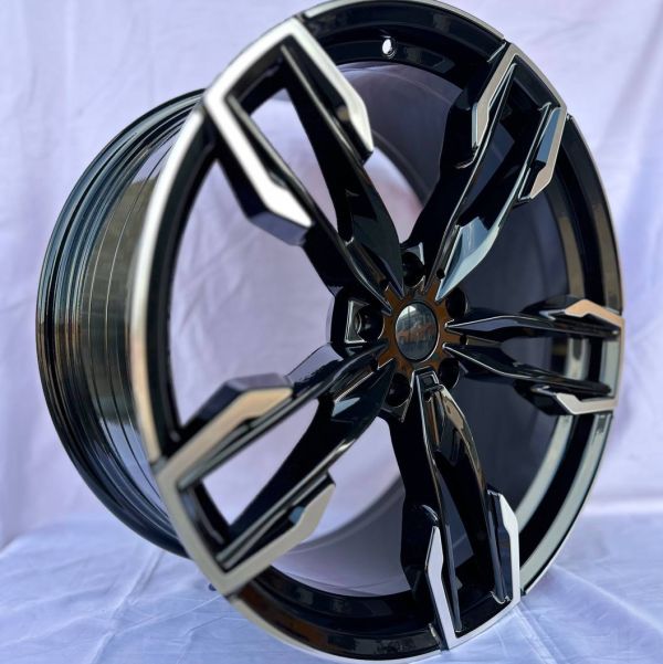 YF5718	R21 8,5J	5x112	ET30	66,6 	MB