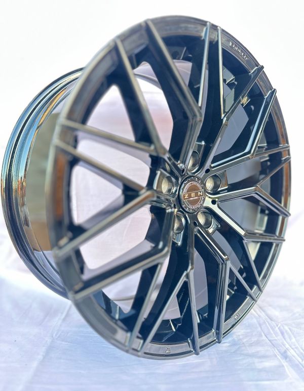 0431	R18 8J	5x112 / 5x114,3 ( 5x113 )	ET38	73.1	GLOSSY BLACK