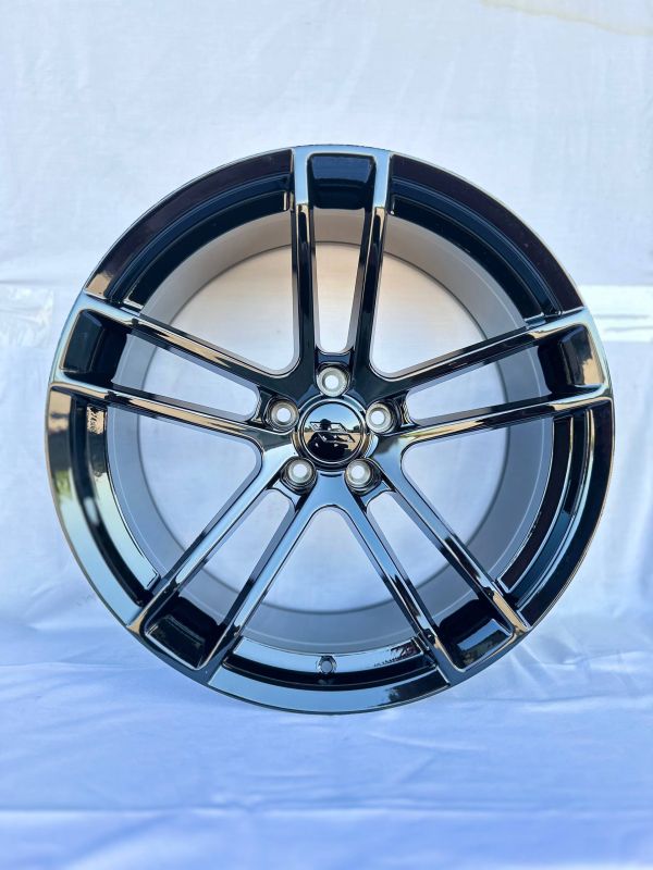 5599	R20 11J	5x115	ET12	71,5 	BLACK