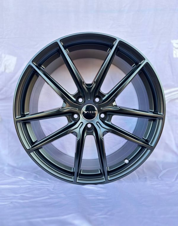 5612	R19 8,5J	5x112	ET25	66,6 	Satin Black