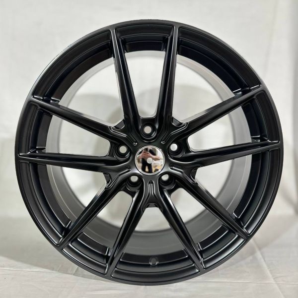 5612	R18 8,5J	5x114,3	ET35	72,6 	Satin Black