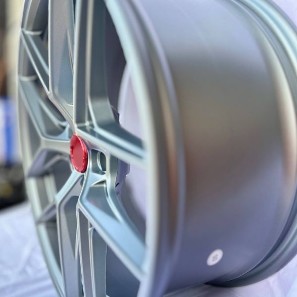 6130	R19 8,5J	5x112 / 5x114,3 ( 5x113 )	ET35	73,1 	SATIN GUNMETAL
