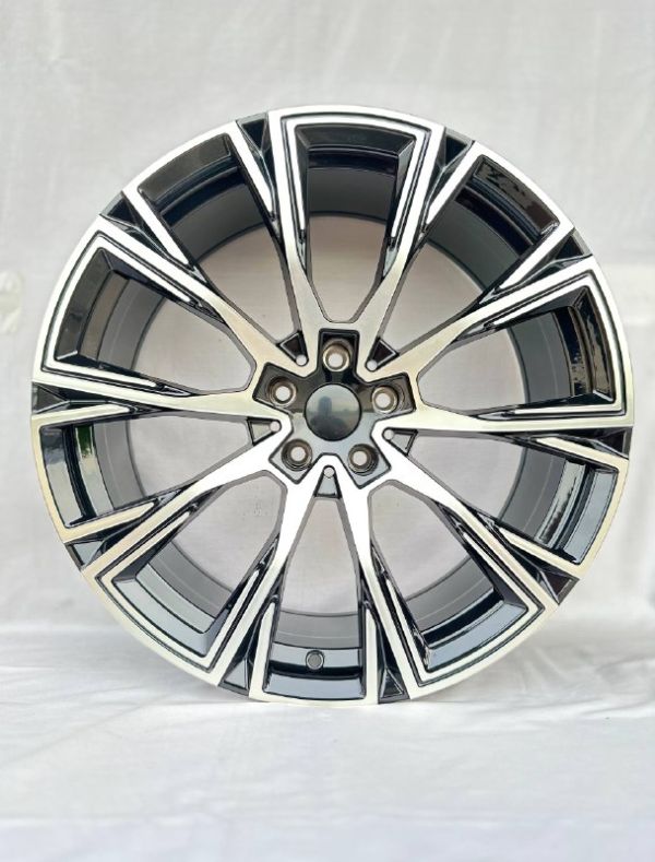 D1130	R20 8,5J	5x112	ET25	66,6 	bkf