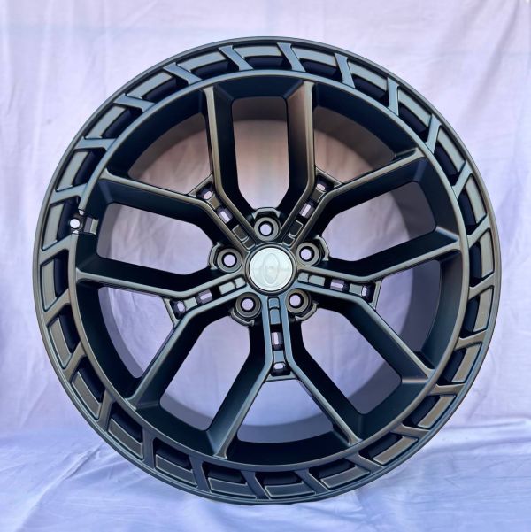 5589	R22 10J	5x120	ET38	72,6 	Matt Black