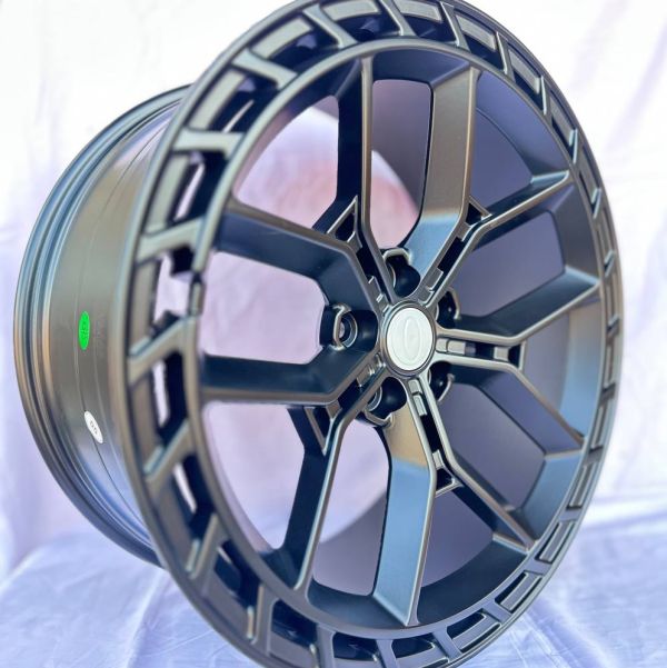 5589	R22 10J	5x120	ET38	72,6 	Matt Black