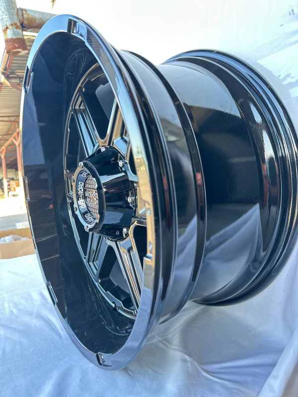 6060	R20 10J	6x135 / 6x139,7	ET-12	87,1 	Glossy Black+glossy black inserts