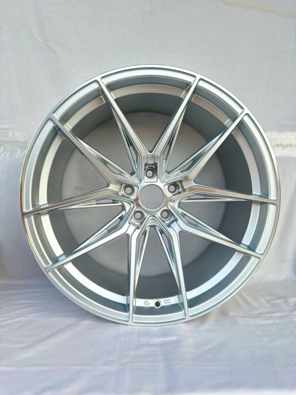 5559	R20 9J	5x112 / 5x114,3 ( 5x113,1 )	ET30	73,1 	MS