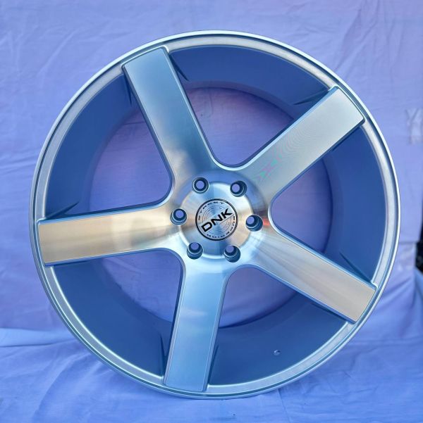 5288	R22 9,5J	6x135	ET25	87,1 	Silver Machined