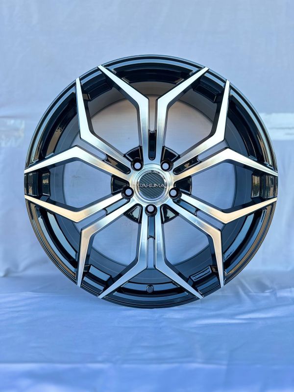 6120	R20 8J	5x114,3	ET40	67,1 	BLACK FACE POLISH