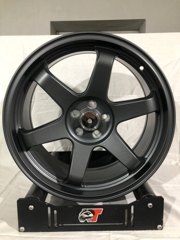 6011	R17 7J	5x114,3	ET35	73,1 	Dark Matt Gray