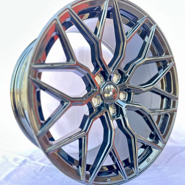 0319	R19 9,5J	5x114,3	ET38	73,1 	GLOSS BLACK