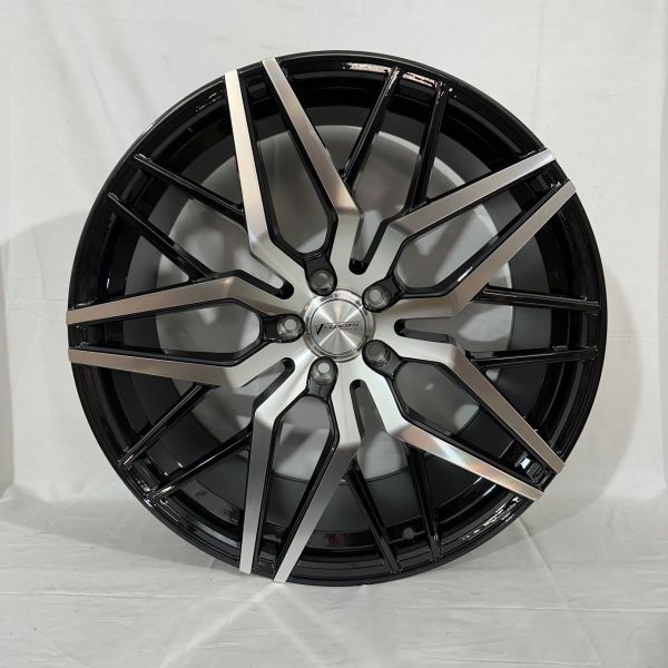 0303	R22 9J	5x120	ET35	74,1 	BLACK POLISHED