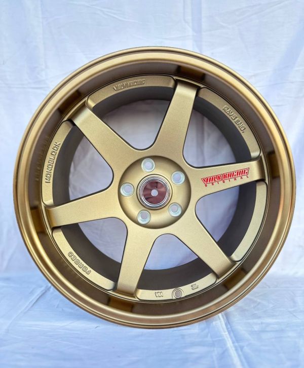 6047	R17 8J	5x114,3	ET20	73,1 	Bronze + Milling Letter Red