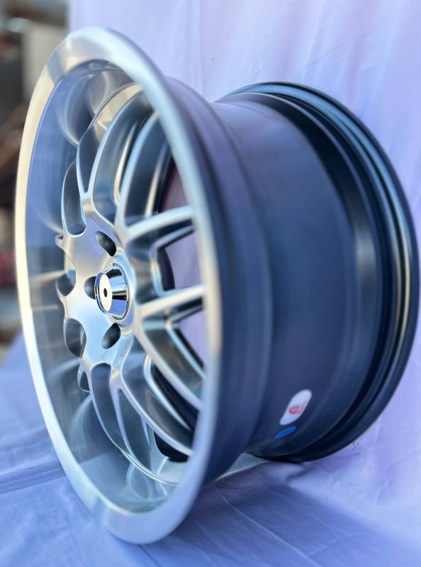 ZS063	R18 8,5J	ET35	5x112 / 5x114,3 (5x113)	73,1	haper black/machine lip