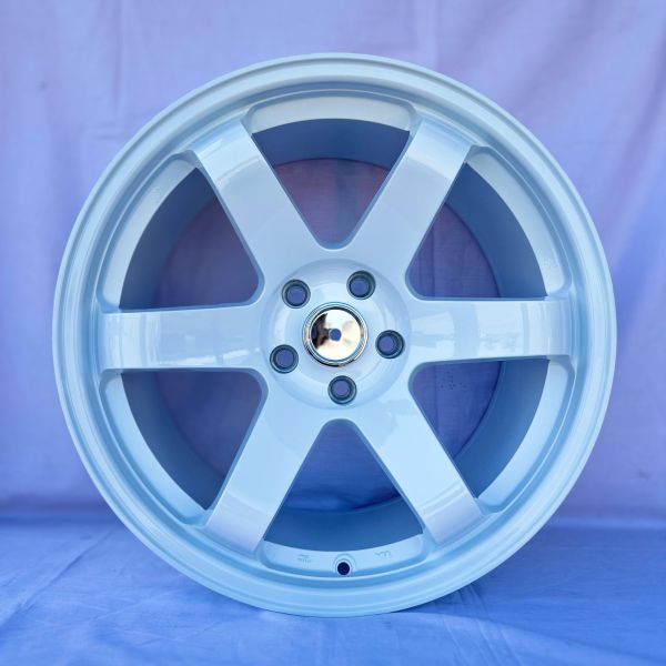 R18 9,5J	ET30	5x112 / 5x114,3 ( 5x113,1 )	73.1	white