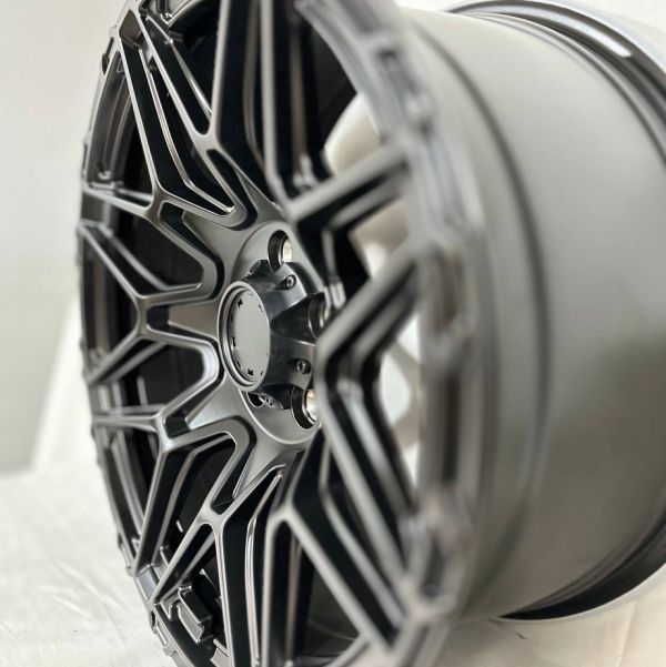 XF223	R18 8,5J	ET20	73.1	5x108	MATTE BLACK