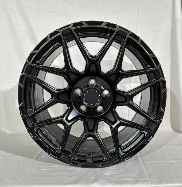 XF223	R17 8,5J	ET0	110.1	6x139,7	MATTE BLACK
