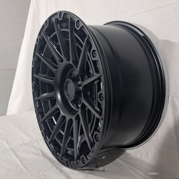 XF056	R17 8,5J	ET15	73.1	5x114,3	MATTE BLACK