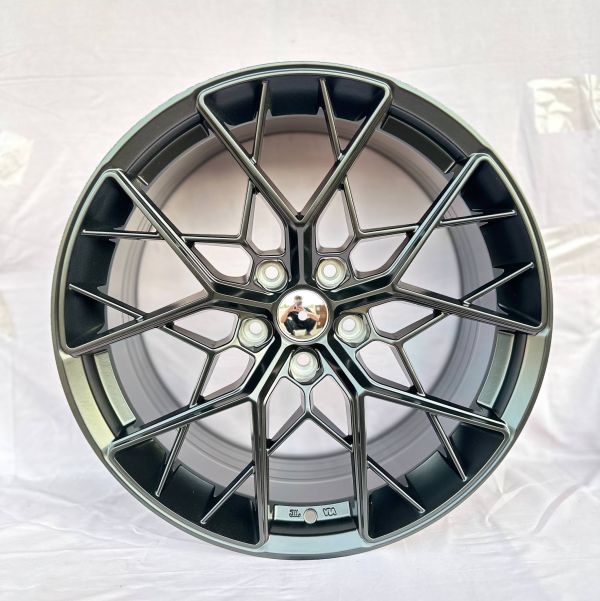 XF019	R19 9,5J	ET35	72.56	5x120	MATTE BLACK