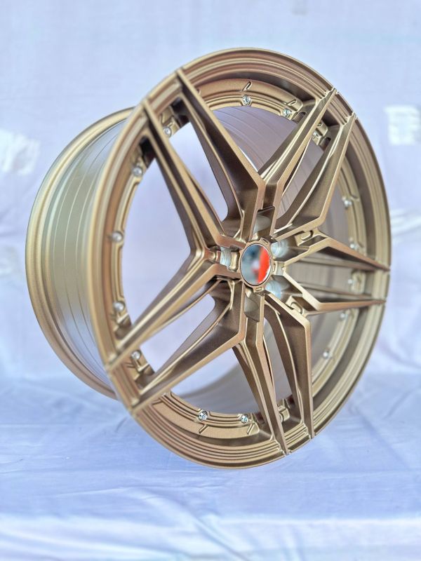 XF007	R19 8,5J	ET35	73.1	5x114,3	SAND BRONZE+CR