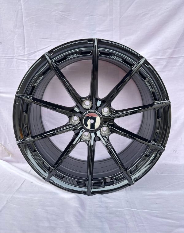 XF006	R18 9J	ET35	72.56	5x120	BALCK