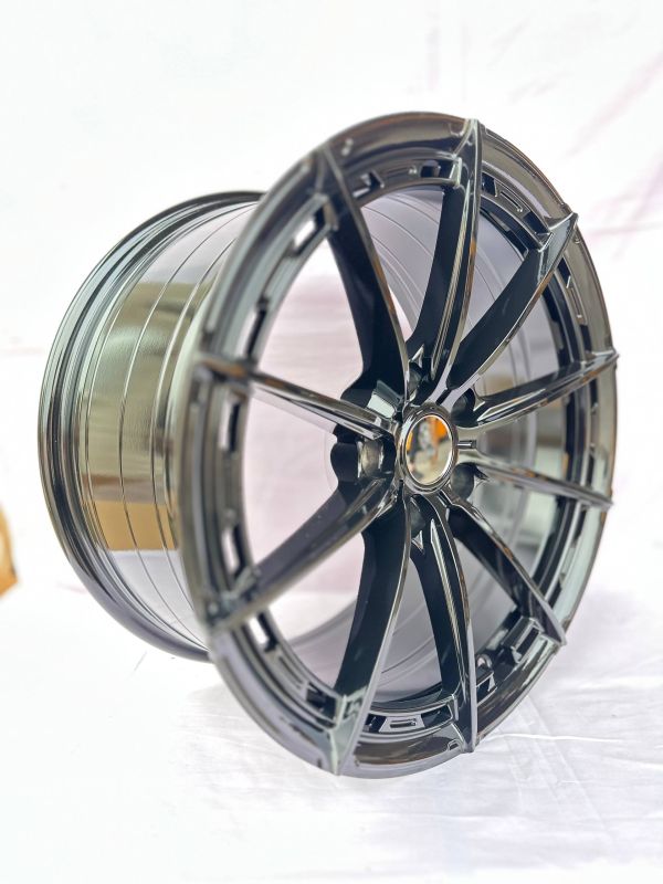 XF006	R18 8J	ET30	72.56	5x120	BLACK
