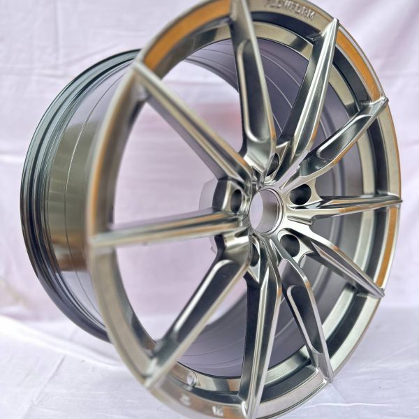 XF005 R18 9J ET35 72.56 5x120 HB
