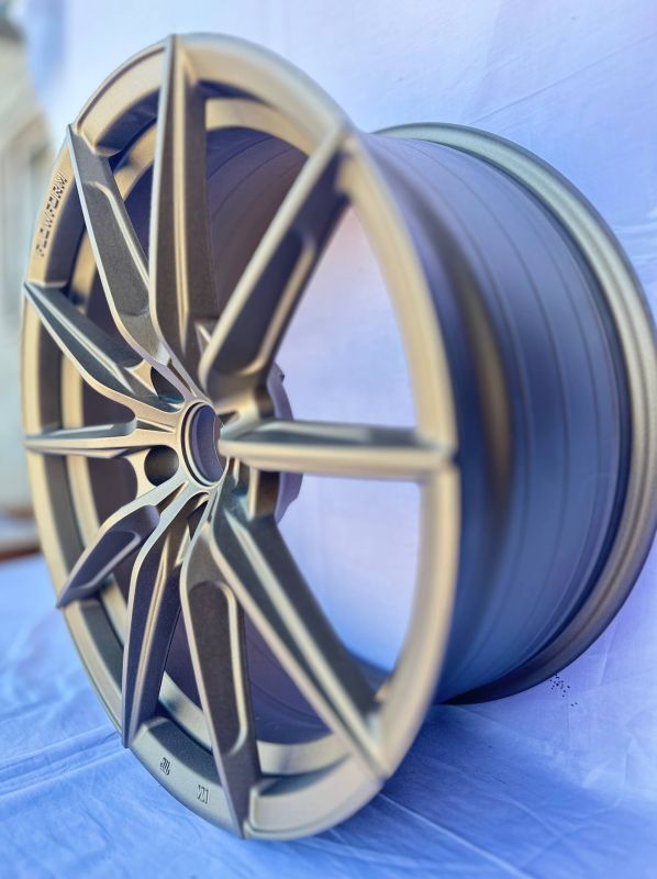 XF005 R18 8J ET35	66.45	5x112	SAND BRONZE
