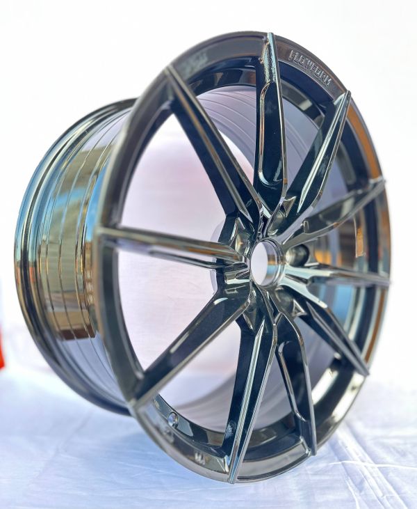 XF005 R18 9J ET38	66.45	5x112	BLACK