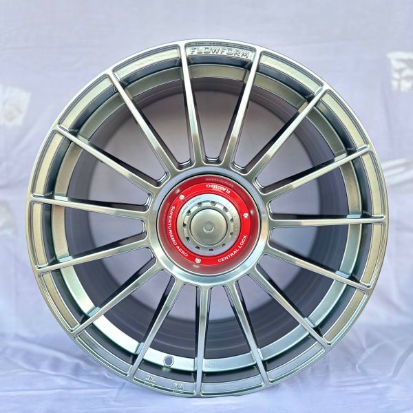 XF224 R19 9,5J ET35	72.56 5x120	HB
