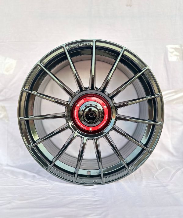 XF224 R19 8,5J ET35	73.1 5x114,3	BLACK