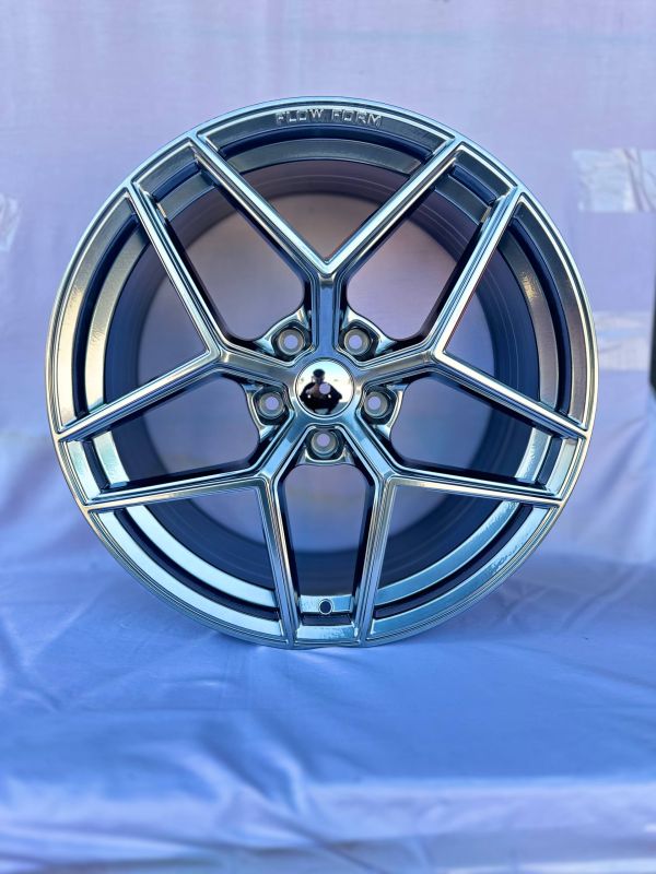 XF204 R19 8,5J ET30	72.56	5x120	HB