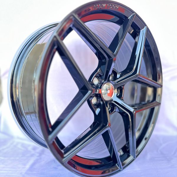 XF204 R19 9,5J ET35	72.56 5x120	BLACK