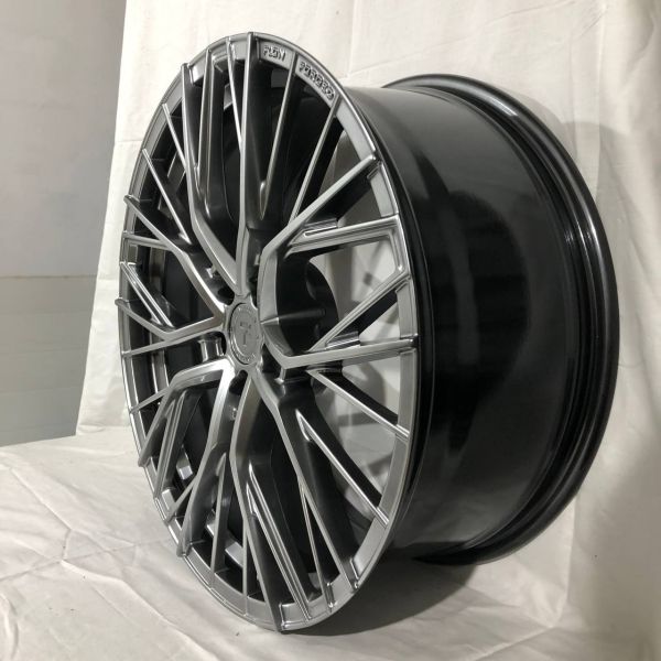 FA829 R20 9,5J ET40	5X112	66.6	HYPER BLACK