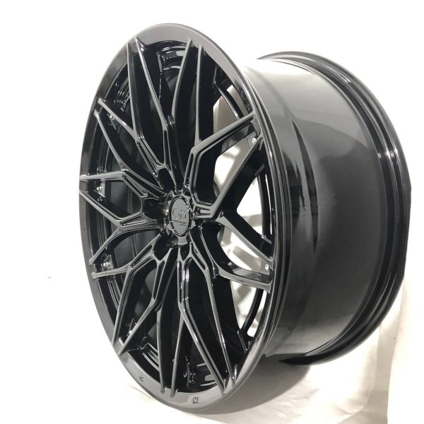 FA797 R20 9J ET35	5X114,3	73,1	BLACK