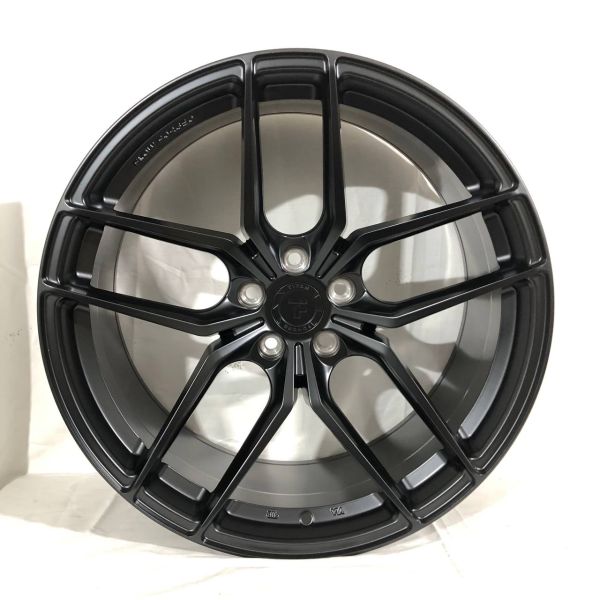 FA751 R20 8,5J ET30	5X112	66,6	Matte Black