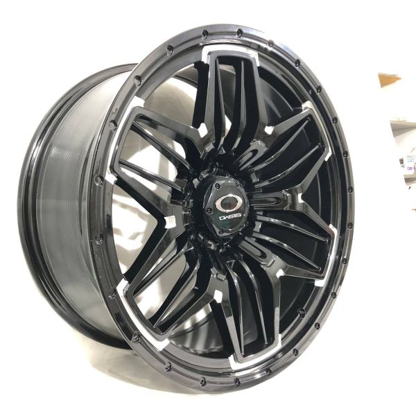 FA749 R20 9J ET12 6x139,7	106,1	BLACK+MILLING