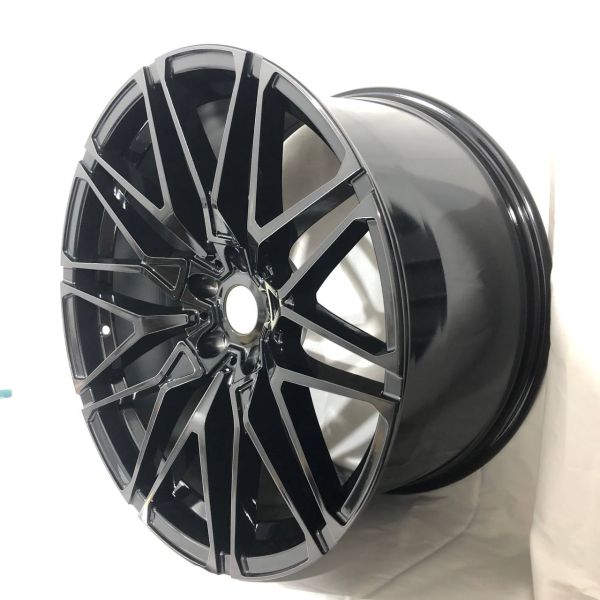 FA740 R20 10,5J	ET35 5x120	74,1	Black Machined Face+Black Oil