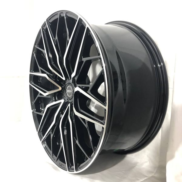 FA027 R20 9J ET35	6x139,7	106,1 Gloss black Machined Face