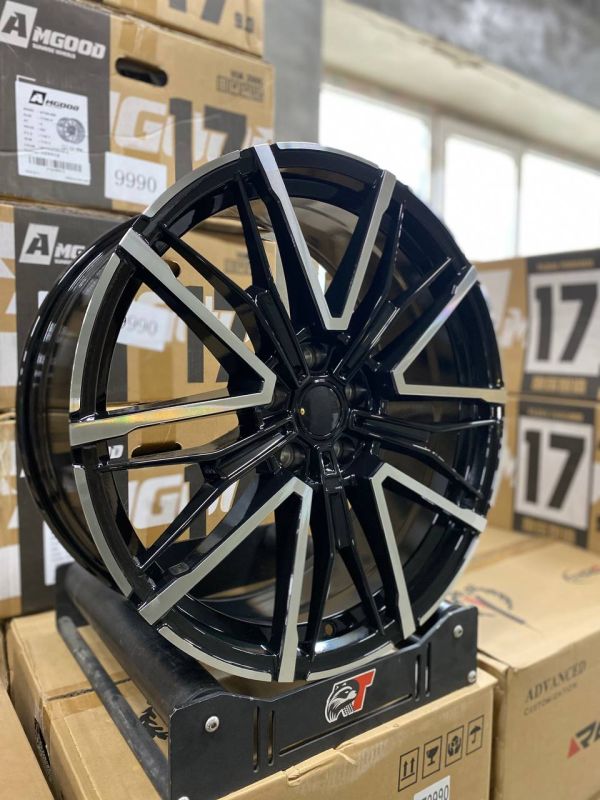 F9817 R19 8,5J ET35	5x120	72,6	BLACK MACHINED FACE