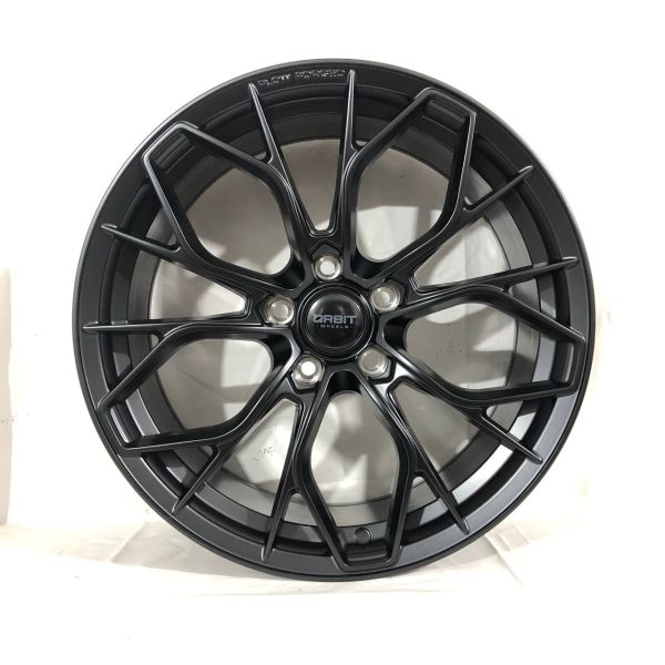 F8832 R18 8J ET35	5x114,3	73,1	MATT BLACK
