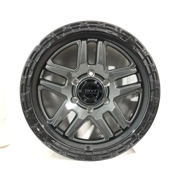 F8615 R18 8,5J ET18	6X139,7	106,1 LIQUID METAL / GLOSS BLACK BEADLOCK
